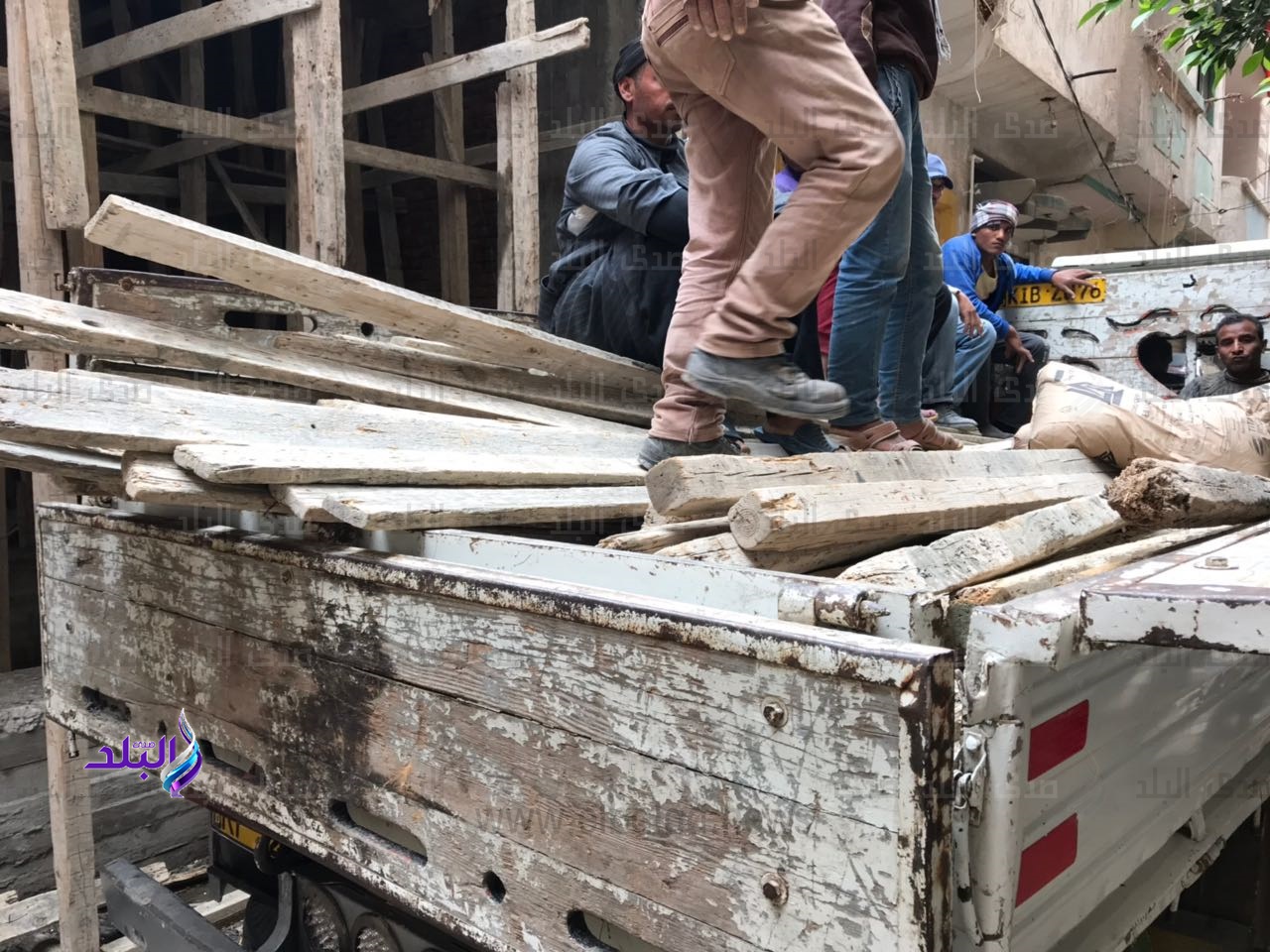 اعمال البناء المخالف بـ ٣ عقارات مخالفة شرق الإسكندرية