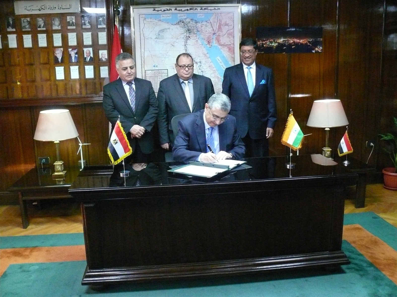 وزير الكهرباء وزير الكهرباء