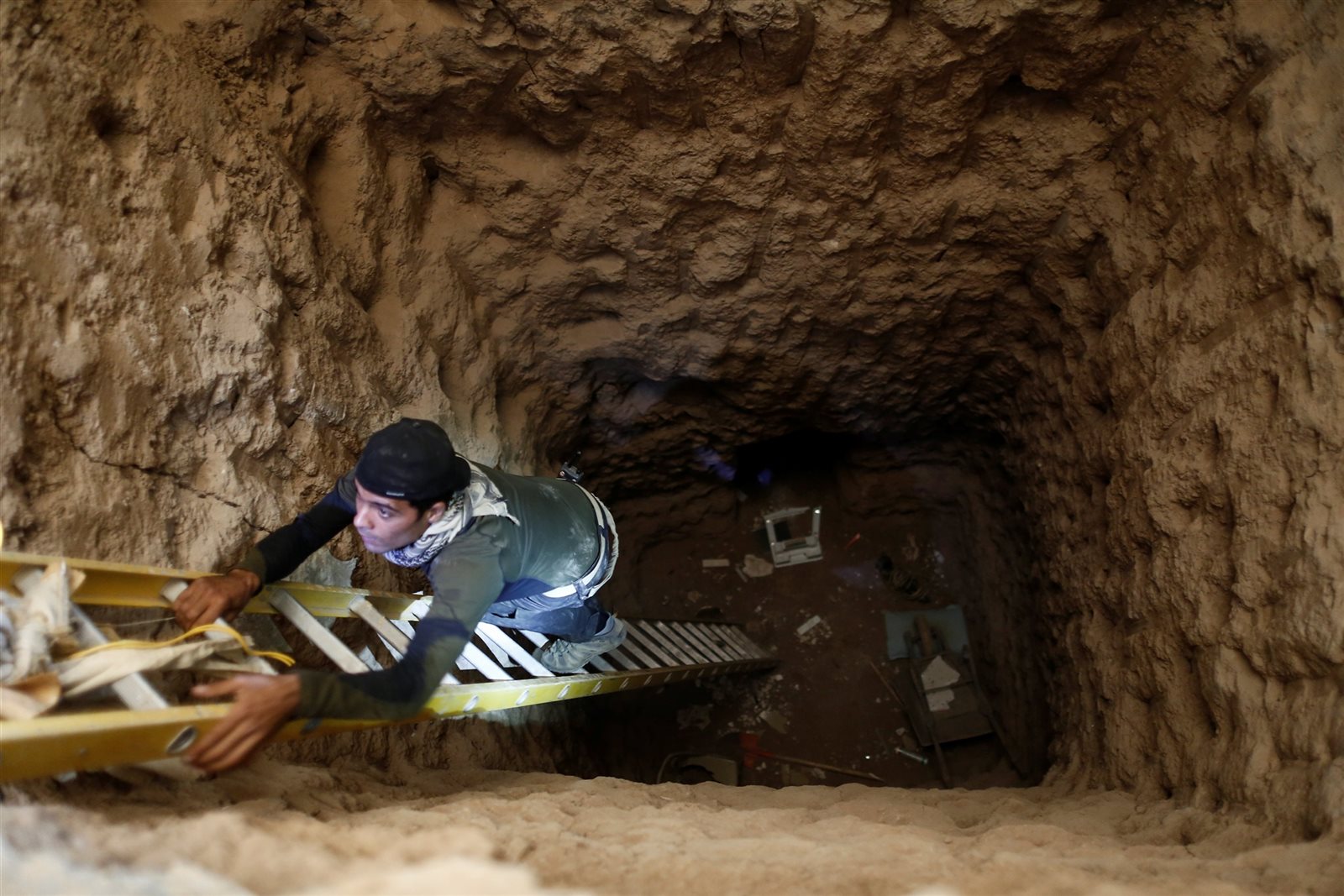  نفق