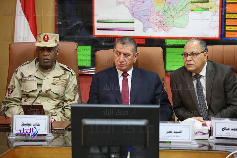 محافظ كفر الشيخ وقائد «الدفاع الشعبي» يستعرضان مشروع صقر 25 محافظ كفر الشيخ وقائد «الدفاع الشعبي» يستعرضان مشروع صقر 25