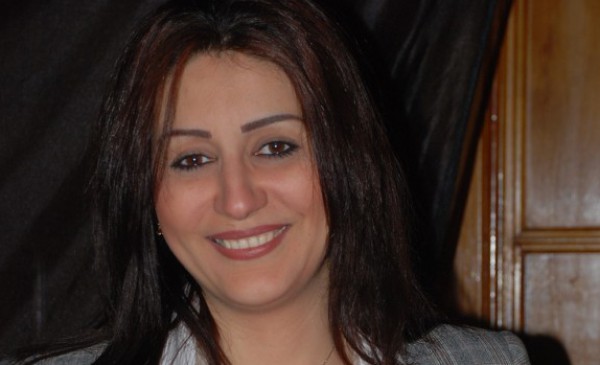 الفنانة وفاء عامر 