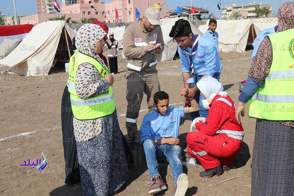 تجربة حية لإجلاء مصابين تجربة حية لإجلاء مصابين