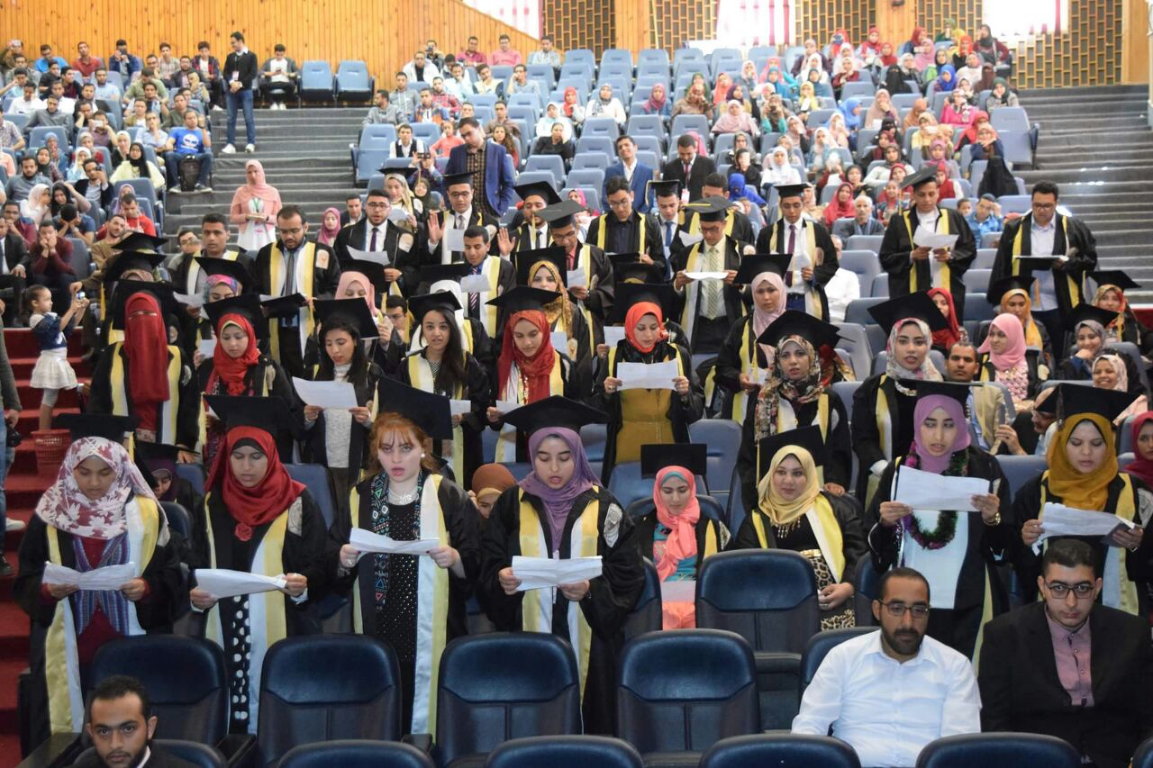 تخريج الدفعة ٢٢ من كلية الطب البشري تخريج الدفعة ٢٢ من كلية الطب البشري