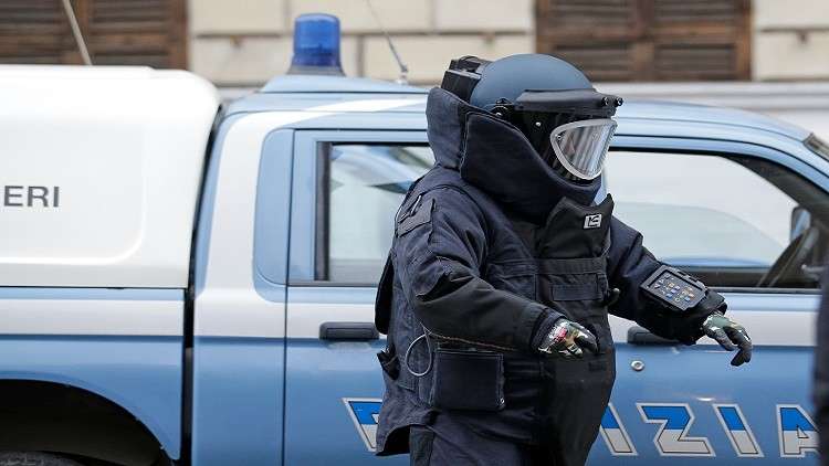 خبير مفرقعات بالأمن الإيطالي