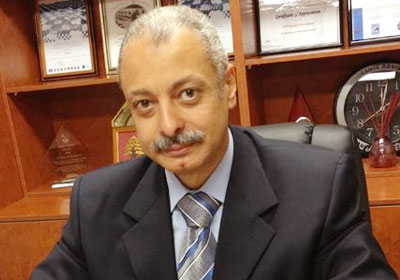 السفير أيمن كامل