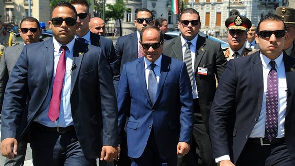 الرئيس عبد الفتاح السيسي الرئيس عبد الفتاح السيسي