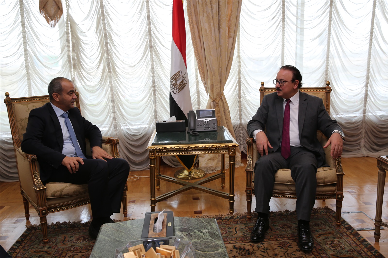 وزير الاتصالات و نائب رئيس شركة جنرال إلكتريك