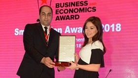 المنتدي الاقتصادي المصري يكرم الإعلامية خلود زهران