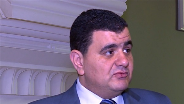 الدكتور أحمد الشوكى الدكتور أحمد الشوكى