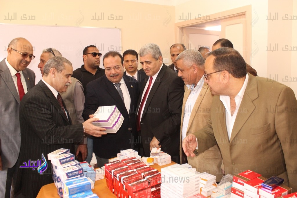 رئيس جامعة طنطا يفتتح القافلة الطبية بقرية كفر حجازي بالمحلة