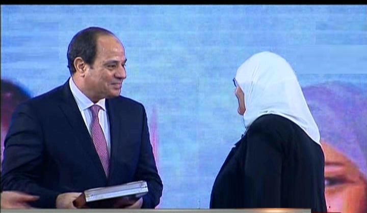 الرئيس السيسي خلال احتفالية المراة المصرية
