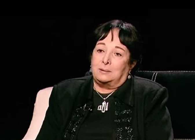 الفنانة الكبيرة سميرة عبد العزيز الفنانة الكبيرة سميرة عبد العزيز