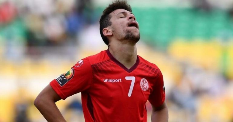 يوسف المساكني نجم منتخب تونس لكرة القدم يوسف المساكني نجم منتخب تونس لكرة القدم