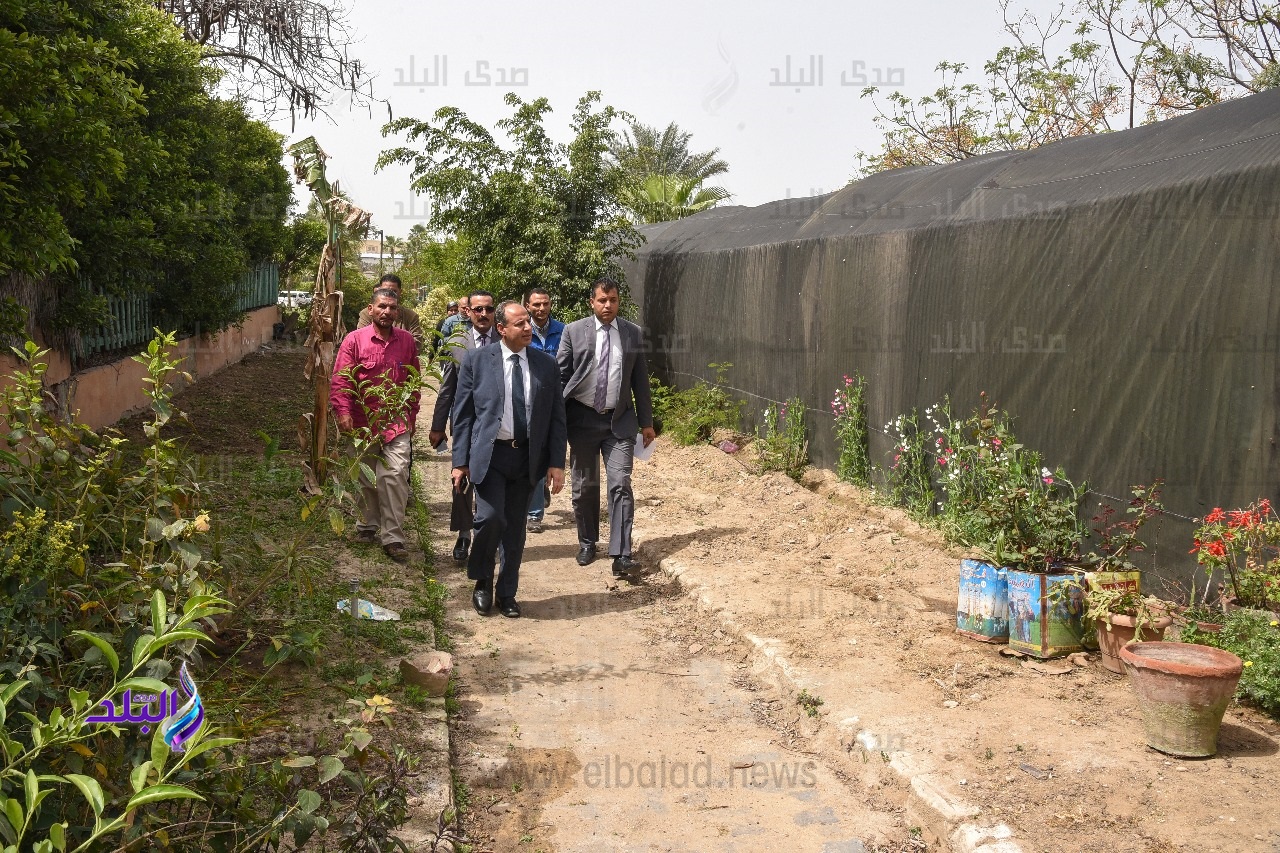 محافظ الإسكندرية يتفقد الحديقة الدولية