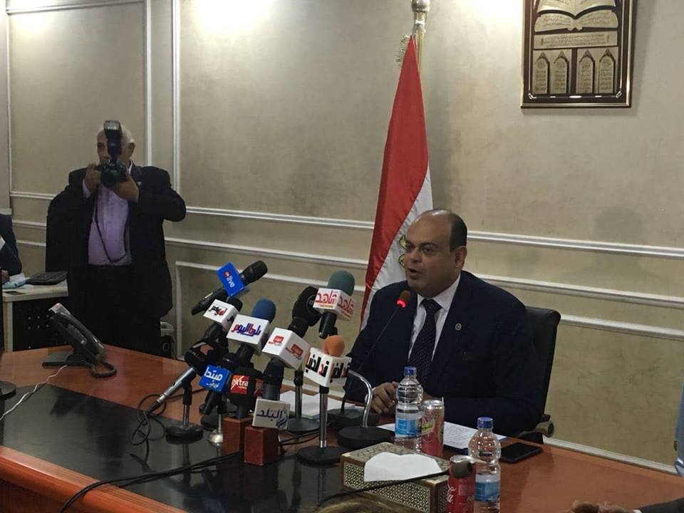 اللواء علاء أبو زيد محافظ مطرح