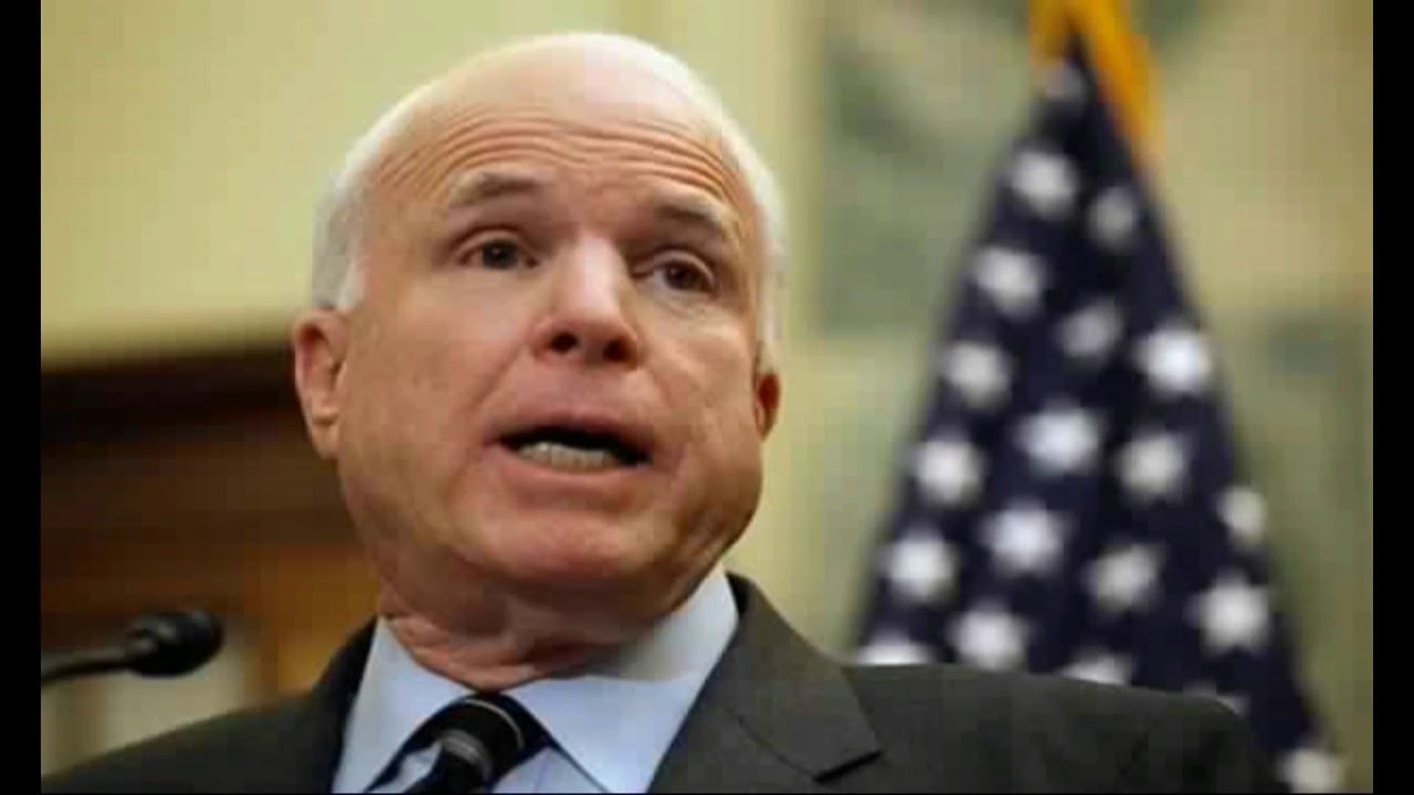 السناتور الأمريكي جون مكين