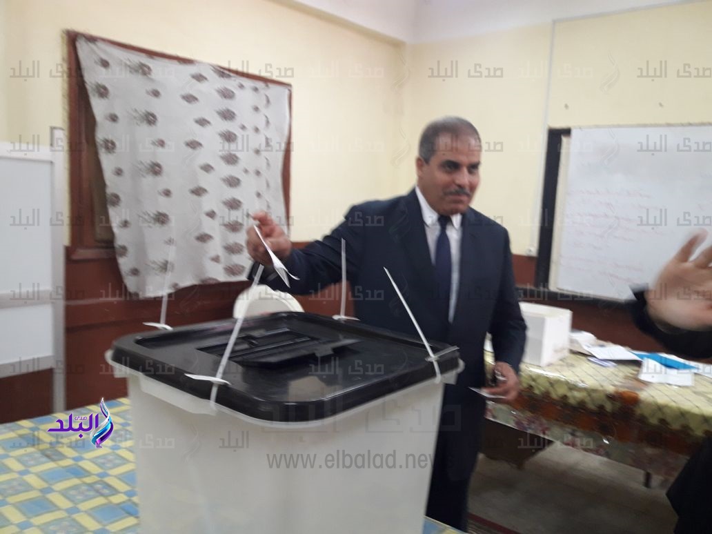 رئيس جامعة الأزهر يدلي بصوته في الانتخابات الرئاسية رئيس جامعة الأزهر يدلي بصوته في الانتخابات الرئاسية
