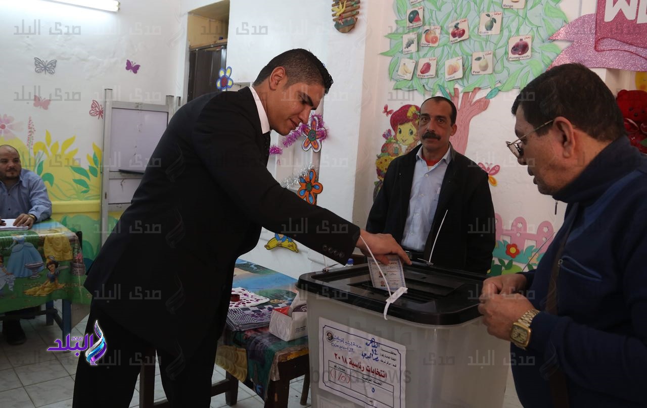 أبو هشيمة يدلي بصوته أبو هشيمة يدلي بصوته