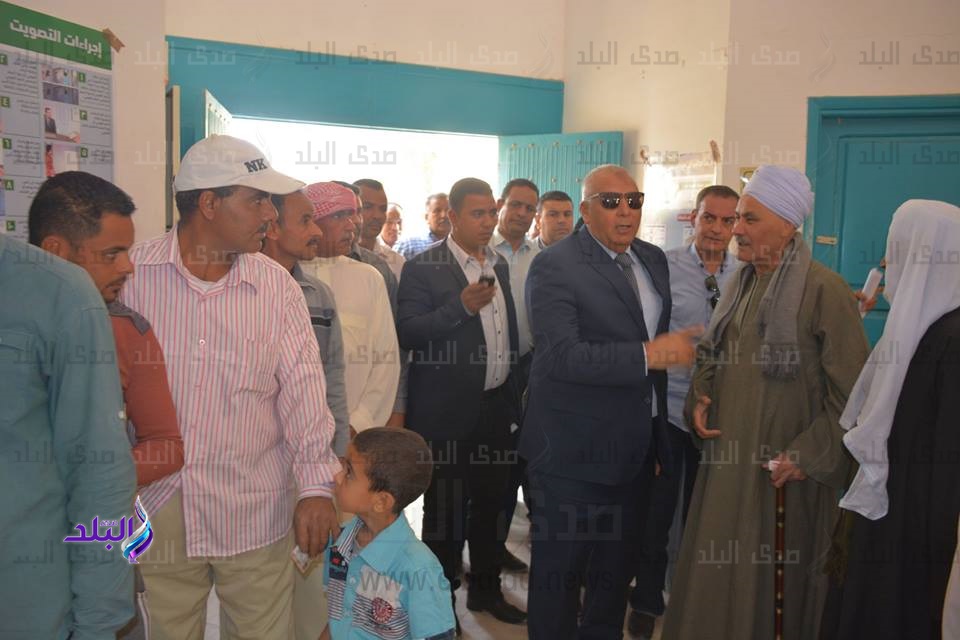  اللواء محمد الزملوط محافظ الوادي الجديد 