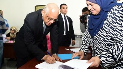 نواب يدلون بأصواتهم فى الانتخابات الرئاسية نواب يدلون بأصواتهم فى الانتخابات الرئاسية