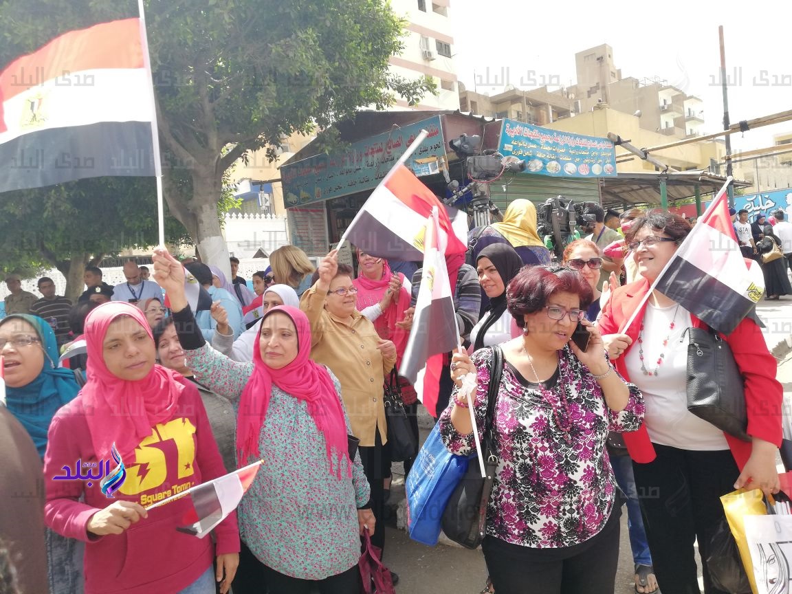 مسيرة نسائية بشبرا مسيرة نسائية بشبرا