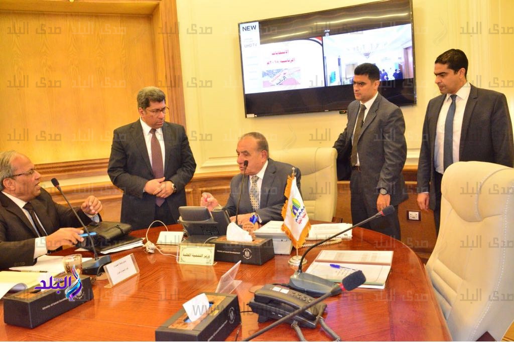 اللواء أبو بكر الجندي وزير التنمية المحلية اللواء أبو بكر الجندي وزير التنمية المحلية
