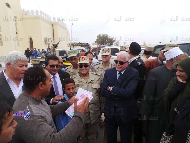 محافظ جنوب سيناء وممثل الجيش الثالث الميداني محافظ جنوب سيناء وممثل الجيش الثالث الميداني