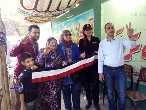 الشرطة النسائية 