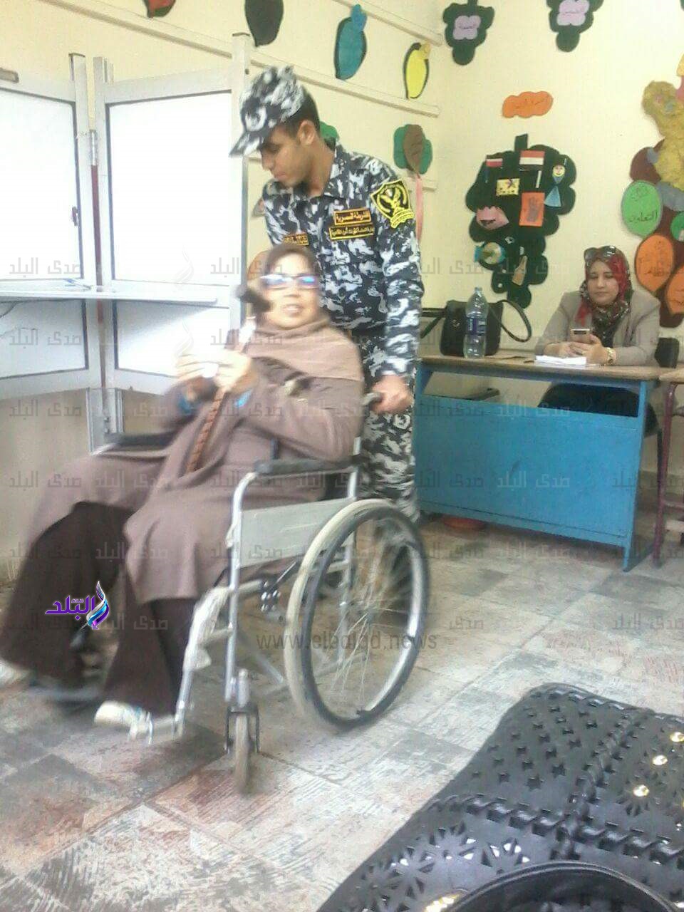 كراسي متحركة لكبار السن 