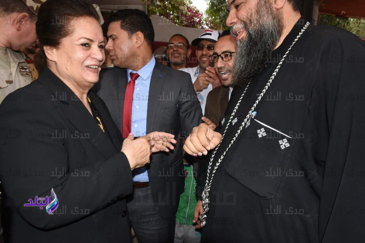 محافظ البحيرة تتفقد اللجان الانتخابية بحوش عيسى