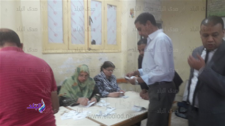 بدء فرز الأصوات بدء فرز الأصوات