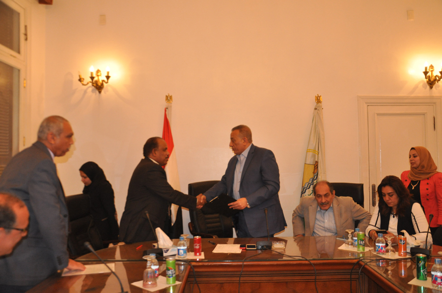 الجيزة توقع بروتوكول تعاون مع الانتاج الحربى