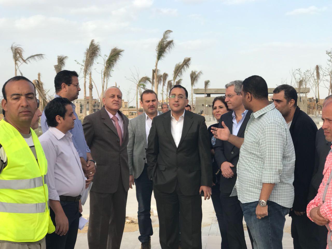 جانب من جولة وزير الاسكان بالحديقة