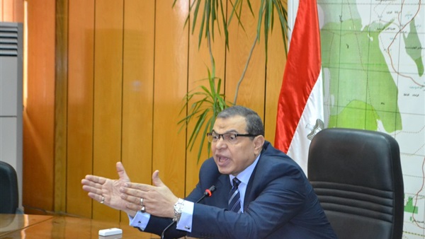 الدكتور محمد سعفان وزير القوى العاملة
