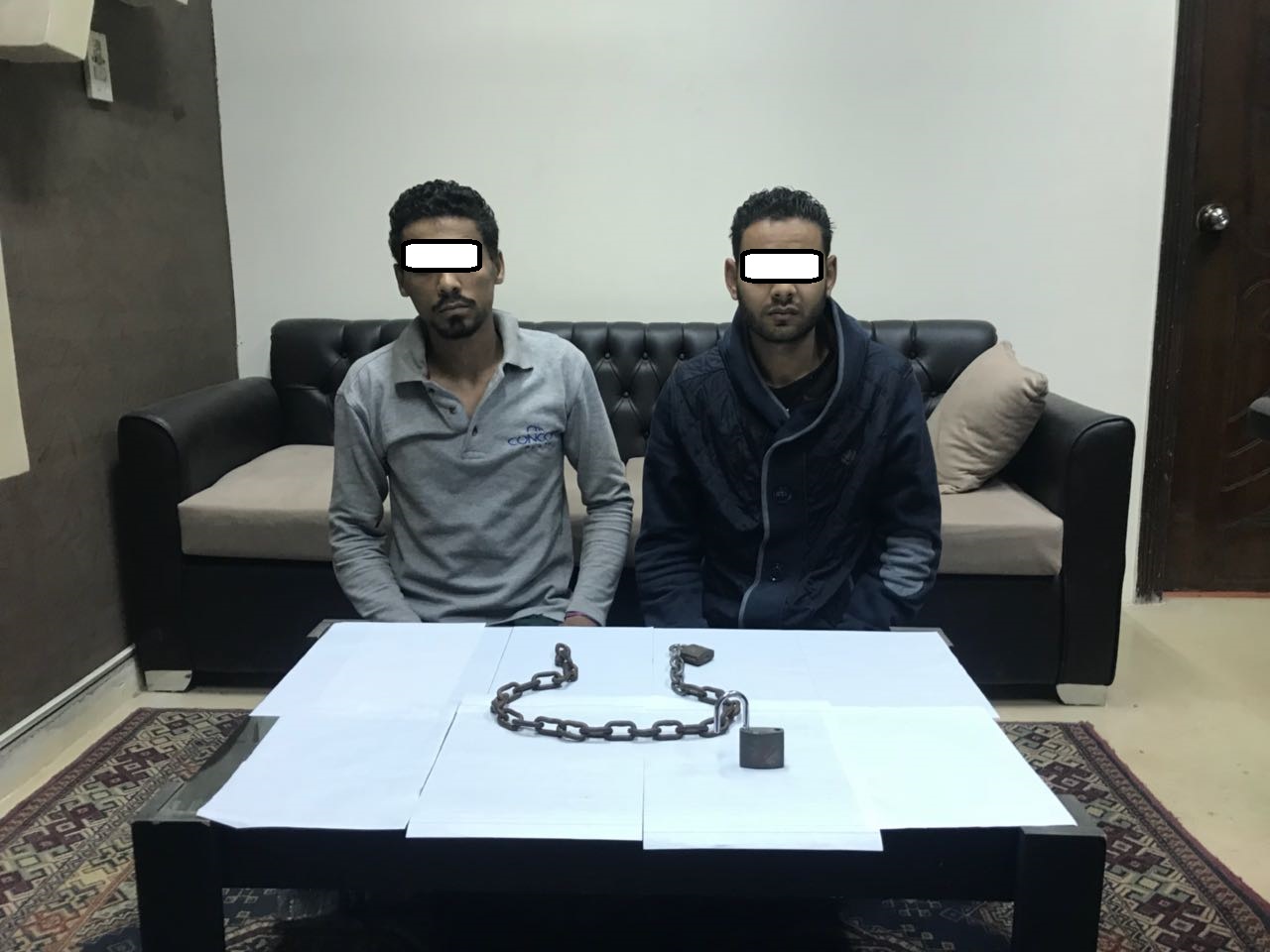 المتهمين بعد ضبطهم المتهمين بعد ضبطهم