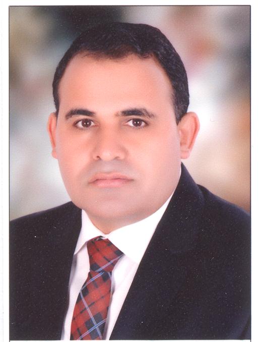 الدكتورعادل النجدي عميد كلية التربية