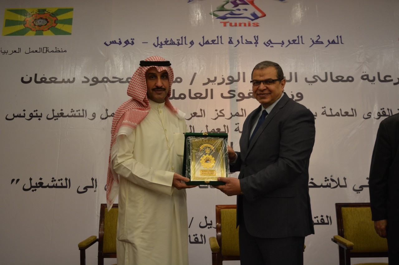 وزير القوى العاملة محمد سعفان