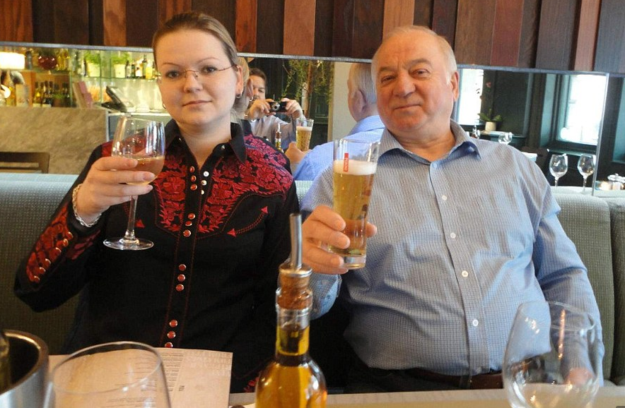  سكريبال وابنته 