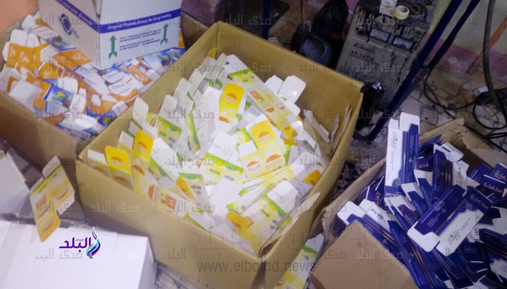 مصنع مستحضرات تجميل يقلد الماركات العالمية