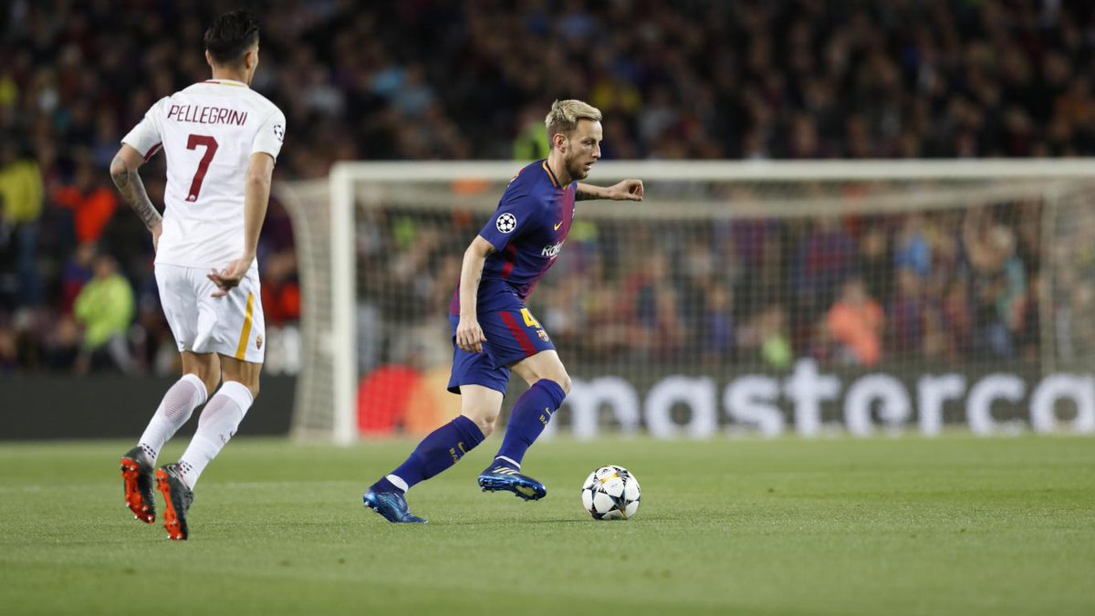 لقطة من مباراة برشلونة وروما