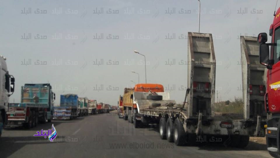 زحام شديد بنفق الشهيد أحمد حمدي بالسويس