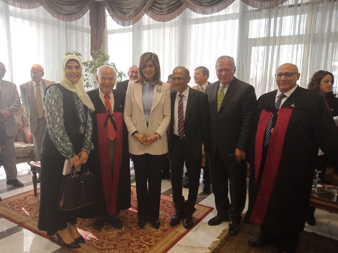 نبيلة مكرم نبيلة مكرم