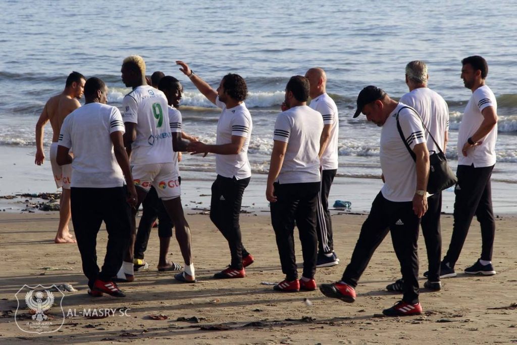 استشفاء للاعبي المصري على شاطئ الأطلنطي بعد مواجهة مونانا استشفاء للاعبي المصري على شاطئ الأطلنطي بعد مواجهة مونانا