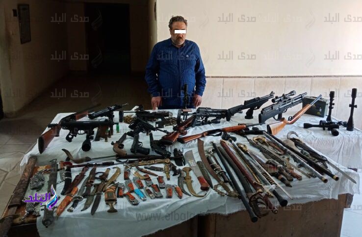 المتهم عقب ضبطه المتهم عقب ضبطه