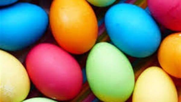 البيض الملون 