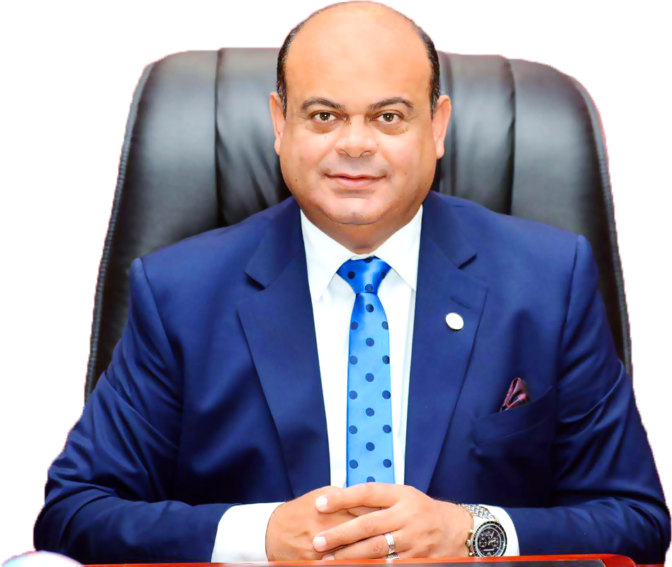 الدكتور محسن طه وكيل وزارة الصحة بمطروح