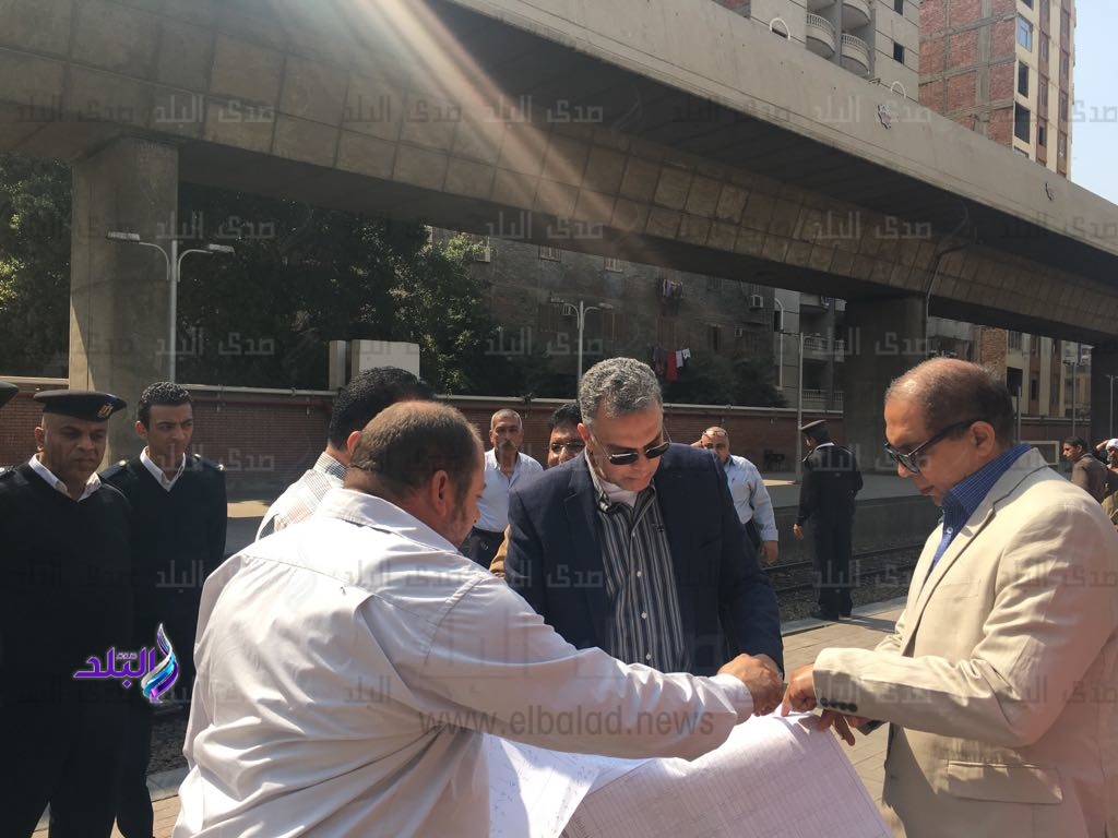 وزير النقل في محطة الجيزة وزير النقل في محطة الجيزة