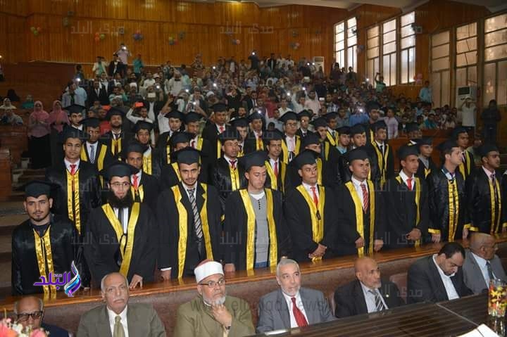 أصول الدين بأزهر أسيوط تحتفل بتخرج الدفعة 45