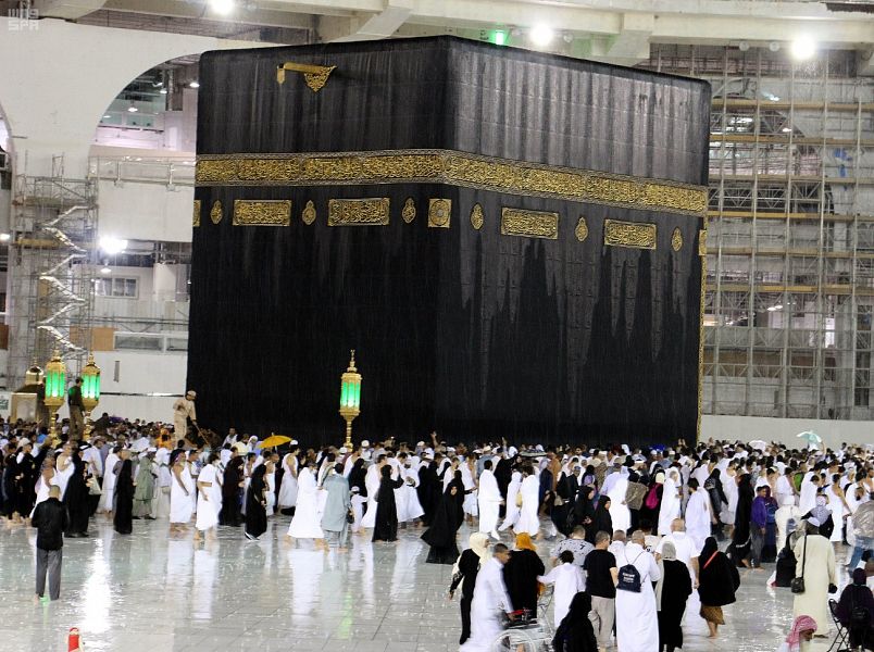 طوارىء في مكة المكرمة بسبب الأمطار طوارىء في مكة المكرمة بسبب الأمطار