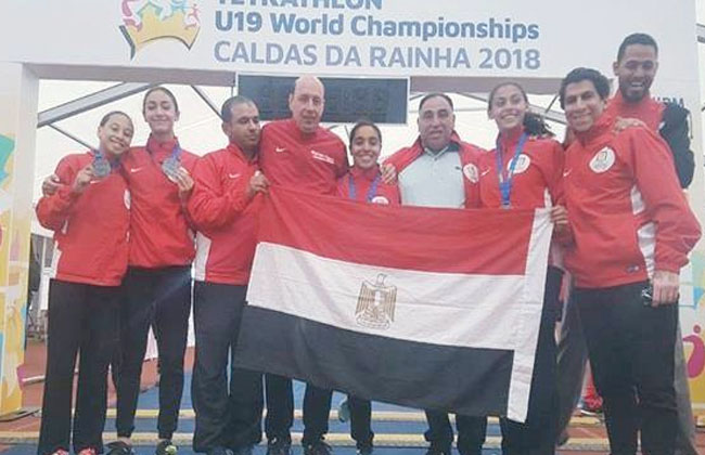 لاعبو المنتخب الوطني لشباب الخماسي الحديث